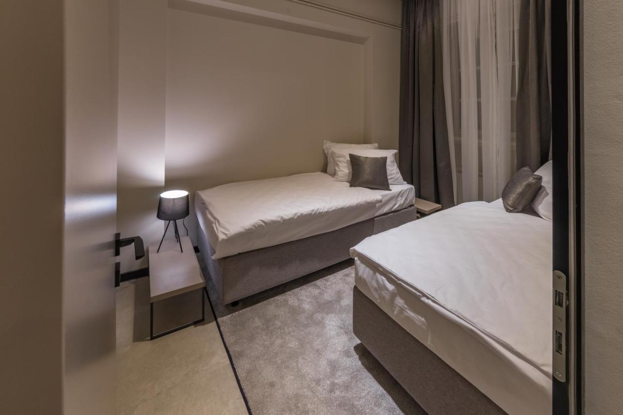 Dezman Luxury Center Apartment ซาเกร็บ ภายนอก รูปภาพ