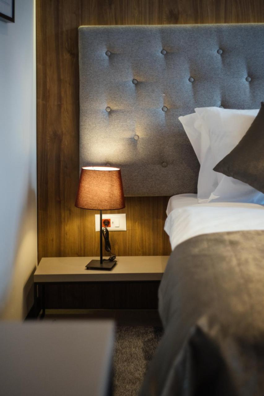 Dezman Luxury Center Apartment ซาเกร็บ ภายนอก รูปภาพ