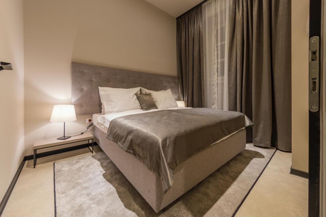 Dezman Luxury Center Apartment ซาเกร็บ ภายนอก รูปภาพ