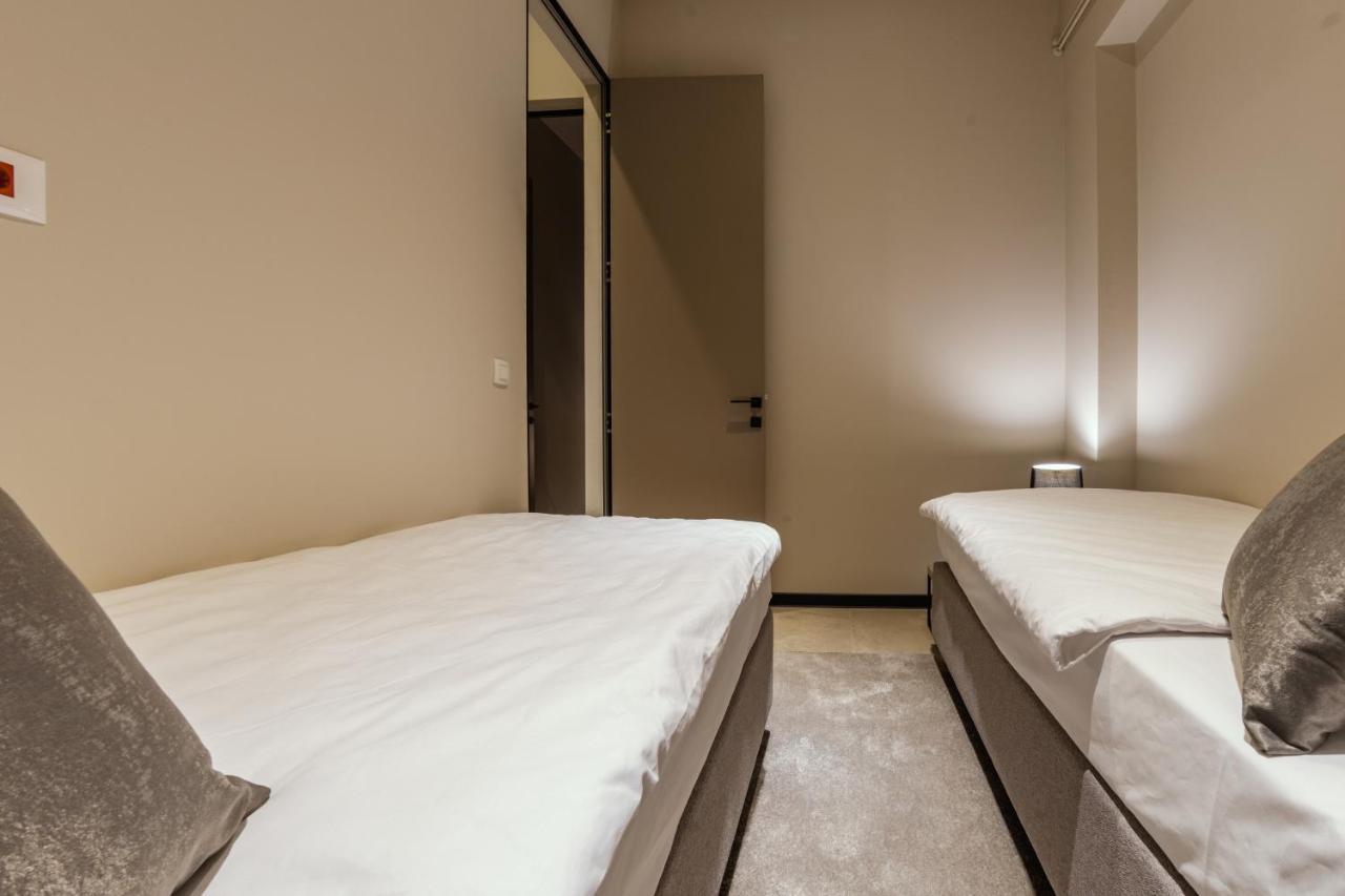 Dezman Luxury Center Apartment ซาเกร็บ ภายนอก รูปภาพ