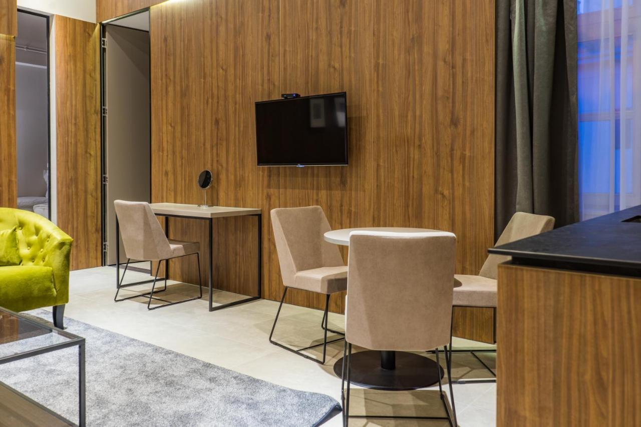 Dezman Luxury Center Apartment ซาเกร็บ ภายนอก รูปภาพ