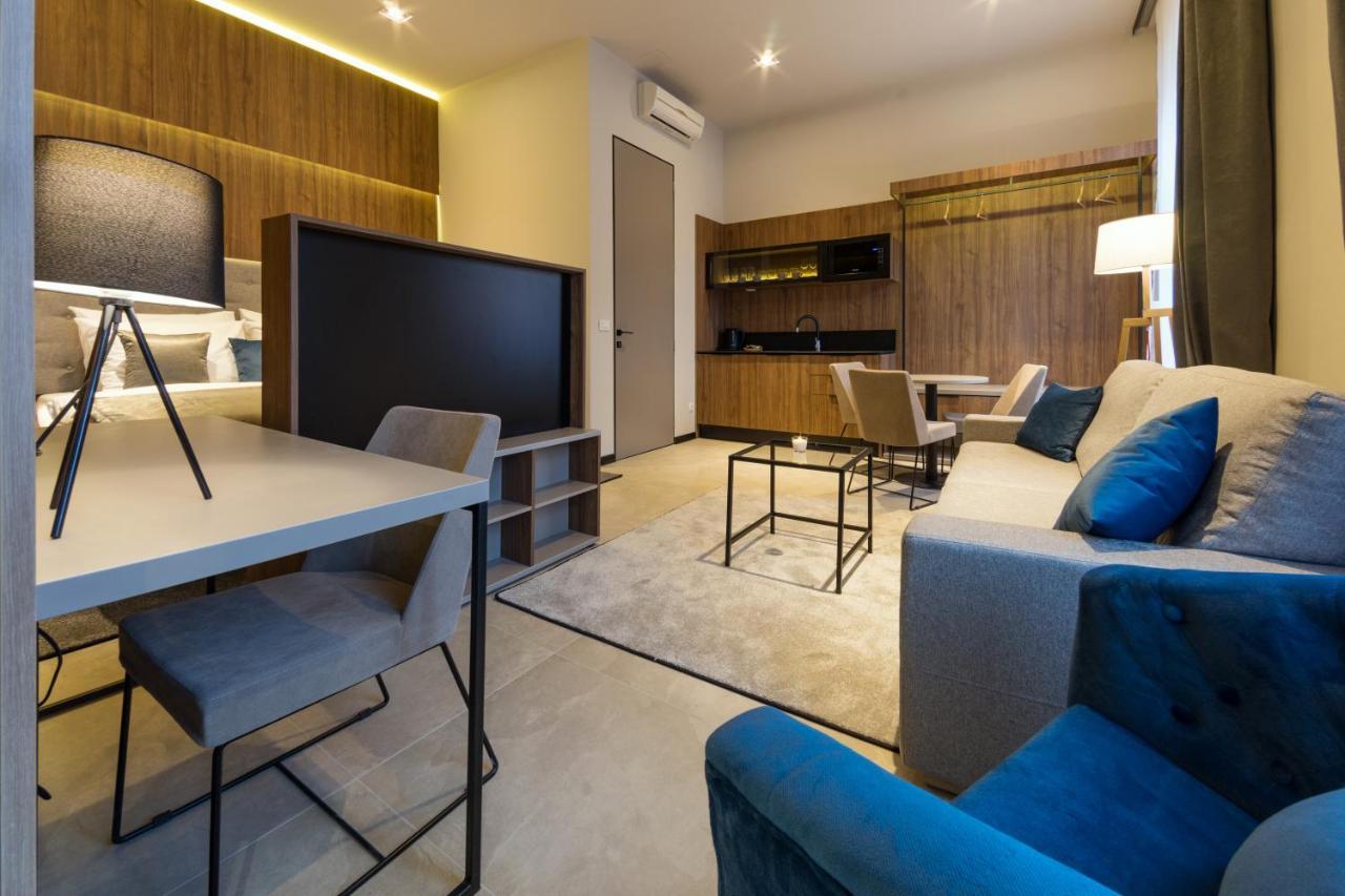 Dezman Luxury Center Apartment ซาเกร็บ ภายนอก รูปภาพ