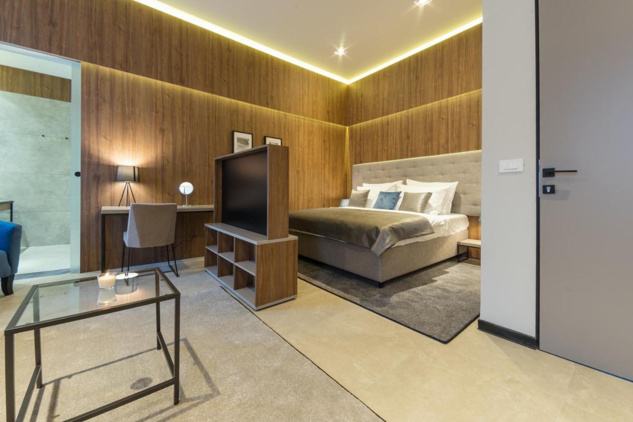 Dezman Luxury Center Apartment ซาเกร็บ ภายนอก รูปภาพ