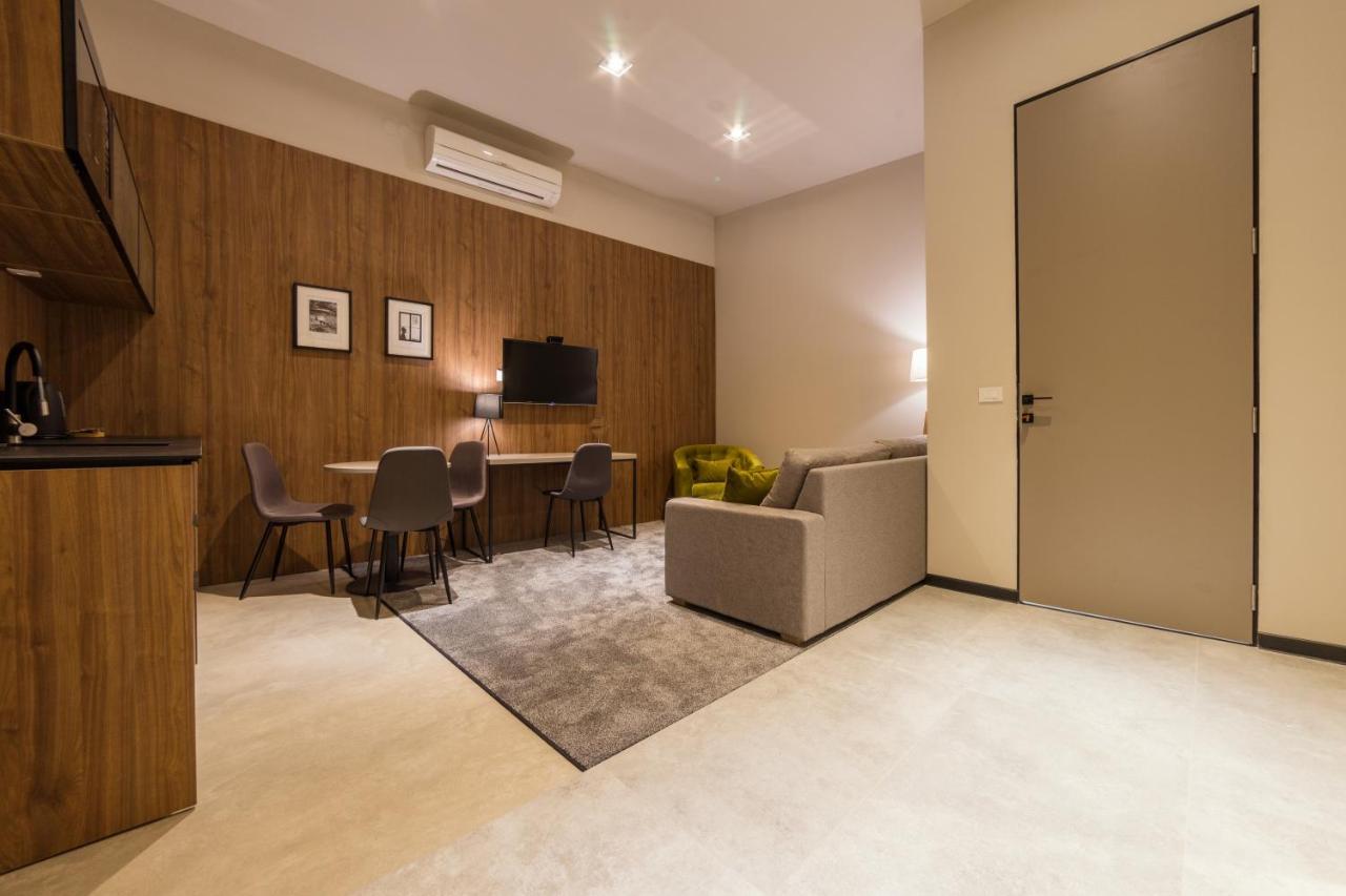 Dezman Luxury Center Apartment ซาเกร็บ ภายนอก รูปภาพ